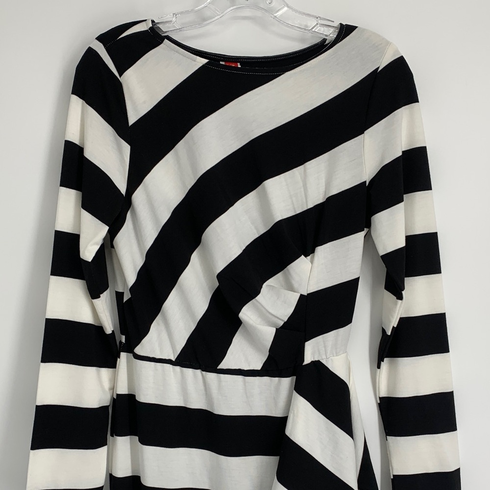 Sz M Women’s Chic Striped Long Sleeve Dress black and White Used - Picture 3 of 10